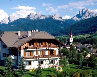 Hotel Garní Sunnleit´n - Welsberg-Taisten