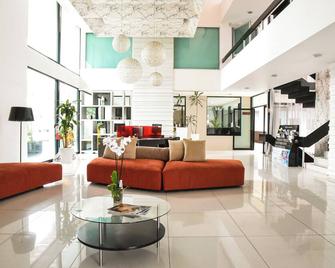 Hotel Expo Plaza Business and Family Guadalajara - Guadalajara - Lobby