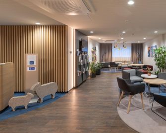 Holiday Inn Express Hamburg South A7/As42 By IHG - Egestorf - Lounge