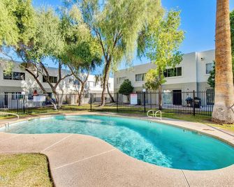 beautifully renovated townhouse - Tempe - Pool