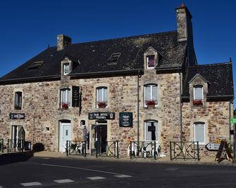 Auberge de la vallée de la douve - Bricquebec-en-Cotentin - Gebäude