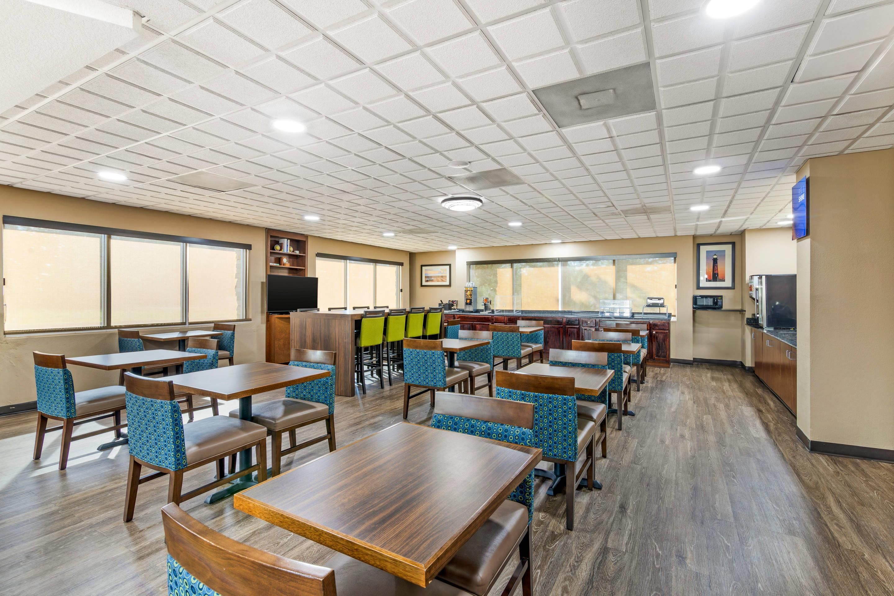 Comfort Suites Brunswick - ברנסוויק - מסעדה