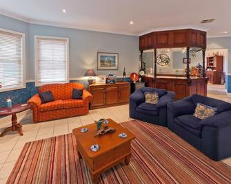 Plumes Boutique Bed & Breakfast - Tamworth - Living room
