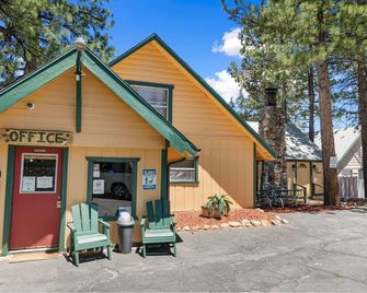 Big Bear Lakefront Lodge - ביג בר לייק - בניין