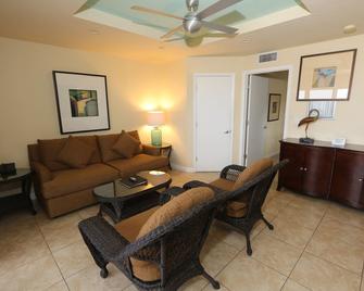 The Beach on Longboat Key by RVA - Longboat Key - Вітальня