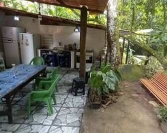 Ready Camp e Suítes da Cachoeira - Angra dos Reis - Patio