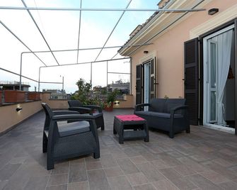 Colosseum Terrace - Roma - Balcón