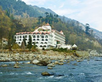Mastiff Grand Manali Resort - Manali - Edifício