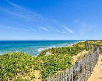Private Association Pool Great Location - Wellfleet - Beach