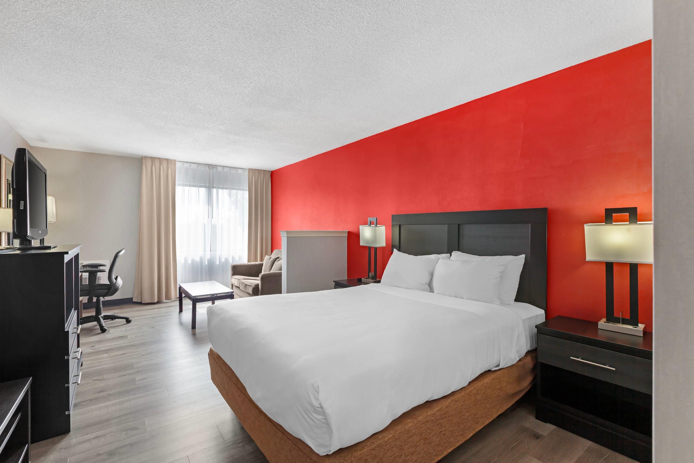 كواليتي إن آند سويتس - تورونتو ويست