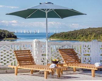 Studio Apartment In Vrsar - Vrsar - Innenhof