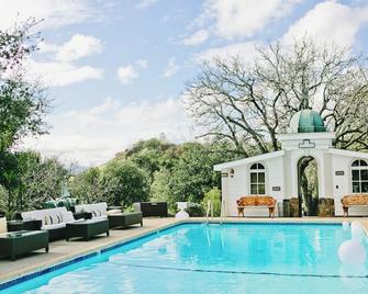 Cozy 'love Shack' With Kitchen, Pool And Infinity Hot Tub - Near Calistoga - Calistoga - Pool