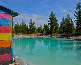 Woodhouse Cottages And Ranch - Prince George - Pool