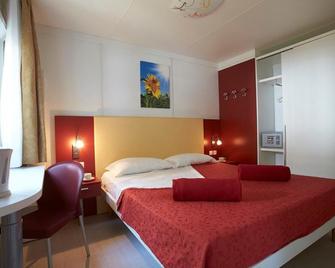 Mediterraneo Camping Village - Cavallino Treporti - Bedroom