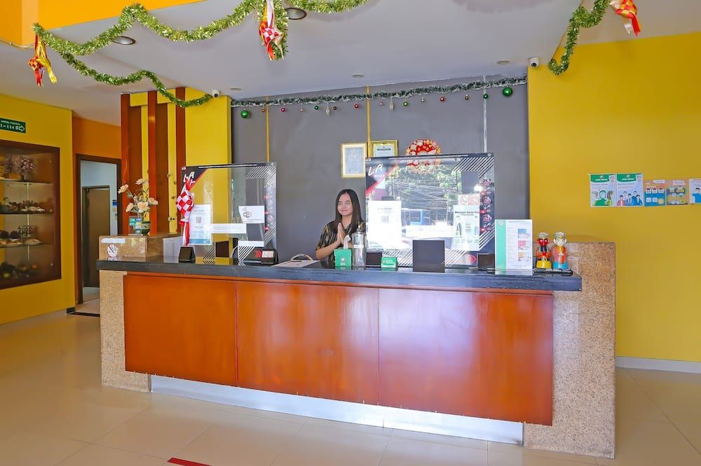 تاون هاوس أوك هوتل فيدوسيا باسار مينغو - جاكرتا - أفضل طعام