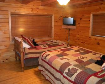 Private Cabin On Greer's Ferry Lake - Clinton - Habitación
