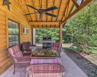 Heavenly Heber Springs Hideaway Fish and Hike! - Heber Springs - Patio