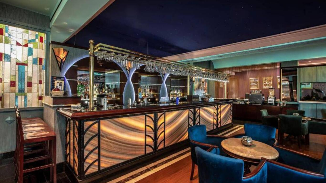 Merit Crystal Cove Hotel Casino And Spa