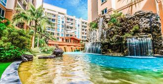 Atlantis Condo Resort by Natnarin - Pattaya - Pool