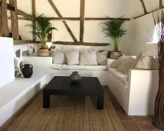 Rubensholm Bed & Breakfast - Brösarp