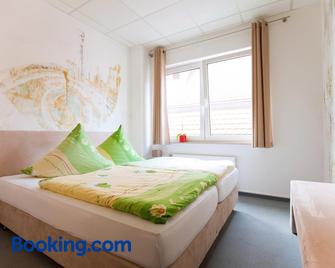 Hostel Jena - Jena - Camera da letto