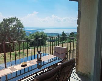 Casa Vacanze La Perla del Lago - Passignano sul Trasimeno - Balcony