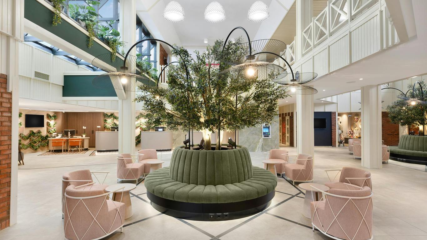 دانوبيوس هوتل بيك