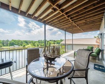 Natalie's Nook, Lake Hideaway near Downtown Fun! - 溫泉(阿肯色州) - 陽台