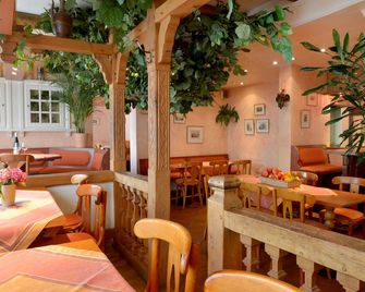 هوتل تشينتهوف - Cochem - مطعم