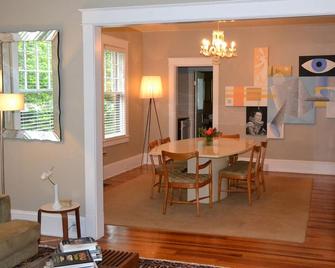 Camel Suite At Adora Inn - Sleeps 4 - Mount Dora - Comedor