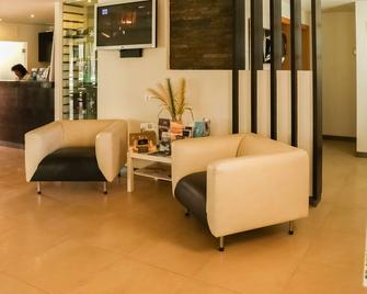 Pontalaia Apartamentos Turísticos - Sagres - Lobby