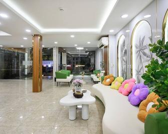 Camila Airport Hotel - Ho Chi Minh Ville - Hall d’entrée