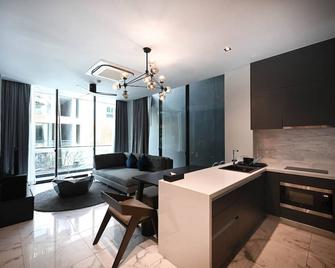 Glam Habitat - Kamala - Living room