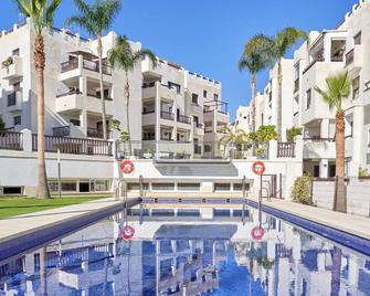 El ático del Oasis - Salobreña - Piscine