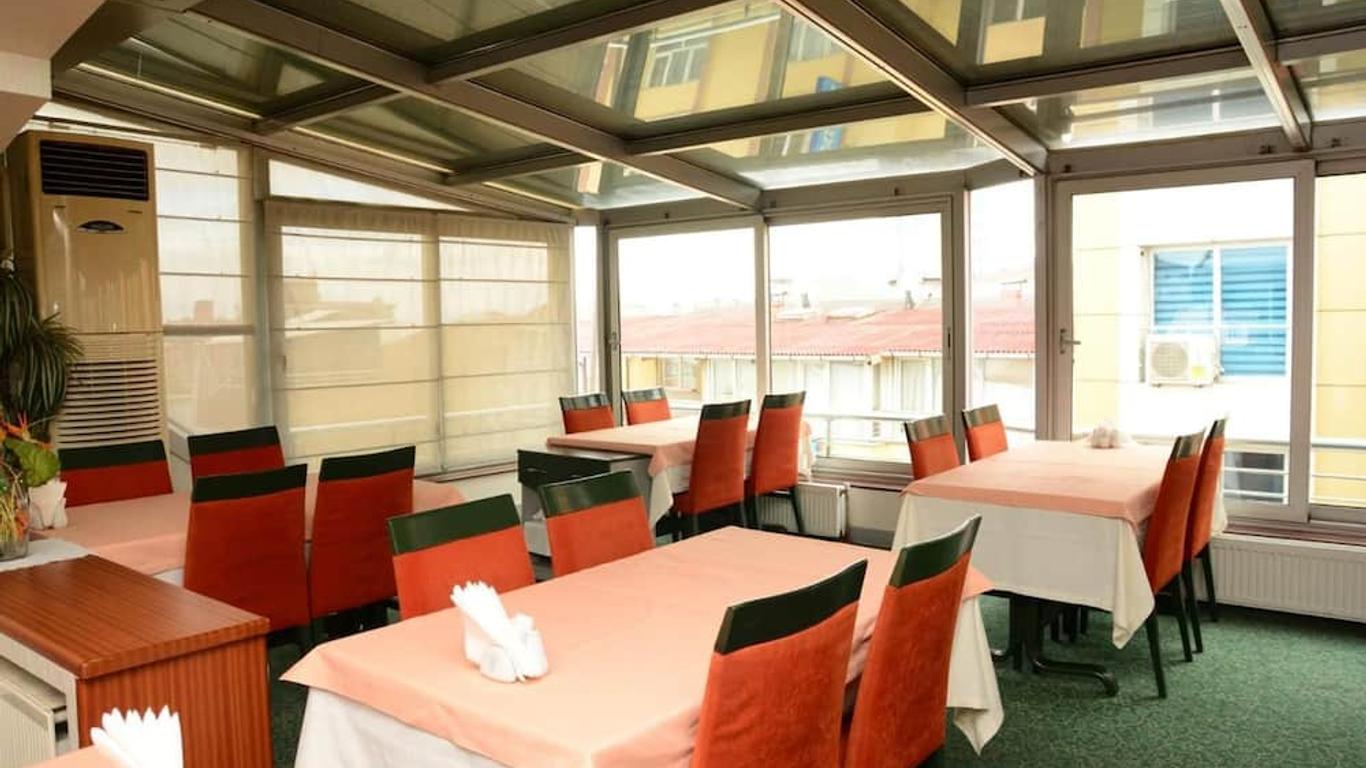 تيرك إن اوكان هوتل