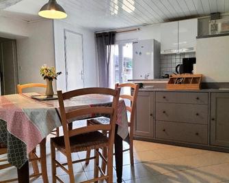 Gite Vieilles-Maisons-sur-Joudry, 6 bedrooms, 7 persons - Lorris - Comedor