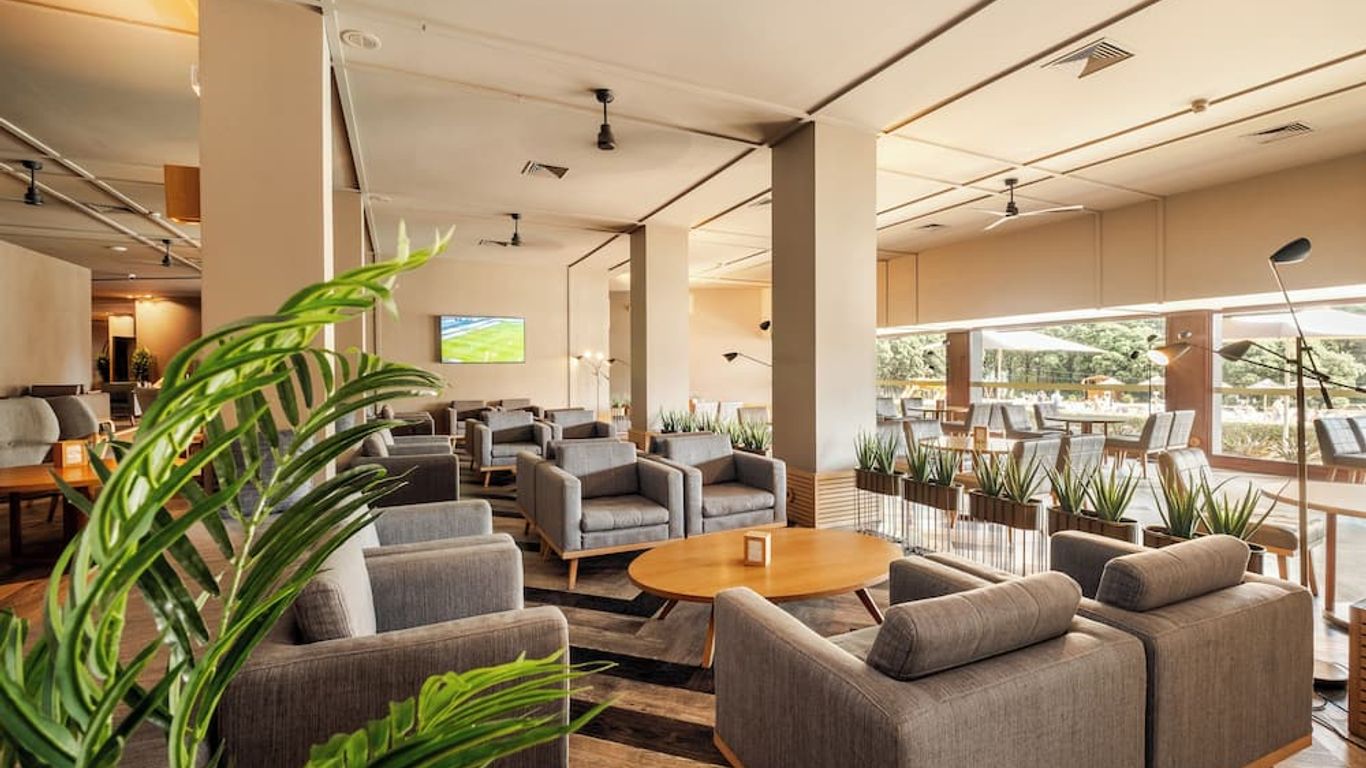 Axis Vermar Conference & Beach Hotel