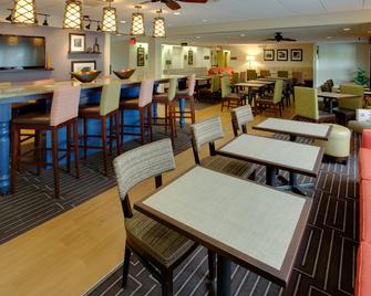 Hampton Inn Pittsburgh-Airport - Moon - Restaurant