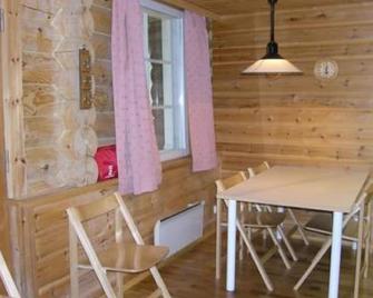 Holiday Home Kangastus a - Kemijärvi - Comedor