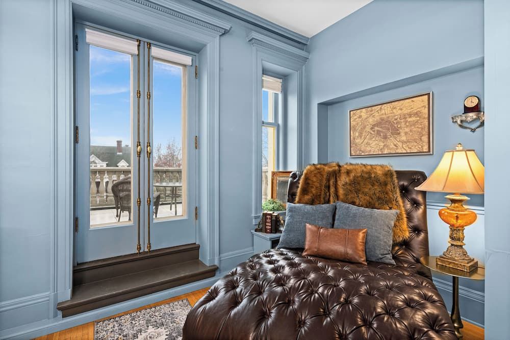 Historic Cotton Mansion by Heirloom Boutique Collection - דולות' - סלון