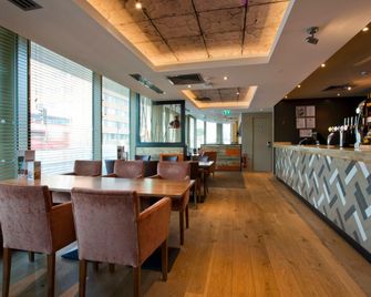 Premier Inn London Woolwich Royal Arsenal - לונדון - מסעדה