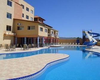 New Beach Hotel & Thalasso - Orano - Piscina