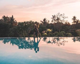Royal Casa Ganesha - Ubud - Piscina