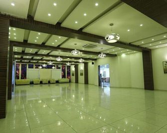 Prabhu Farms & Resort - Chotila - Lobby
