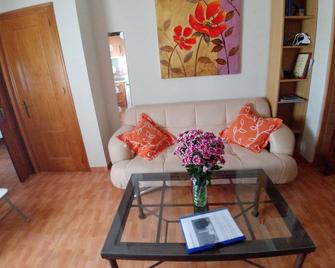 Cozy Apartment next to Playa de Regla - Chipiona - Living room