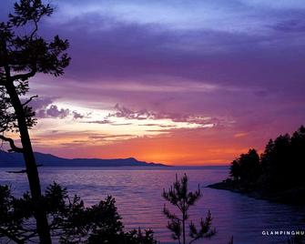 Rockwater Secret Cove Resort - Halfmoon Bay