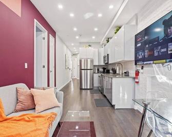 Swj 2nd - Times Sq, Brooklyn Bridge, Lga In 15 Min - نيويورك - مطبخ