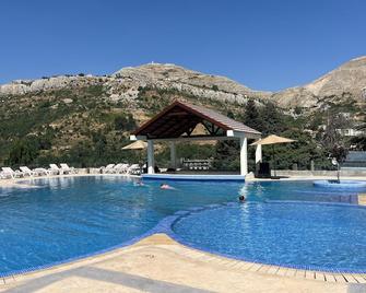 Faraya Village Club - Kfardebian - Pool