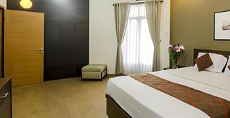 Endah Parahyangan Hotel - Bandung - Bedroom