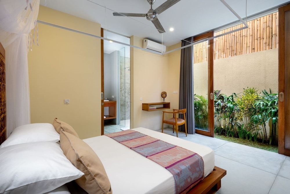 The Bed By The Sea - North Kuta - חדר שינה